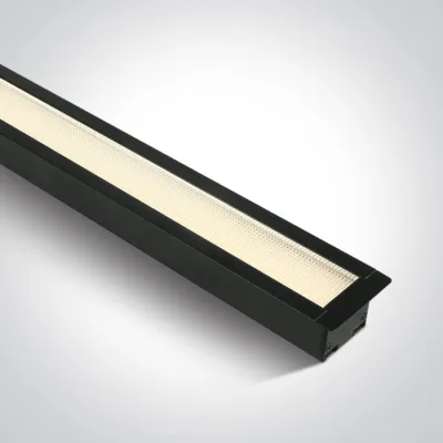 38145AR/B/W BLACK RECESSED UGR19 40W WW IP20 230V